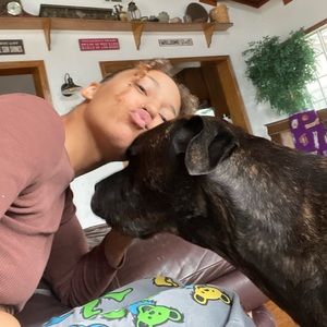 Meet your Posher, Karina